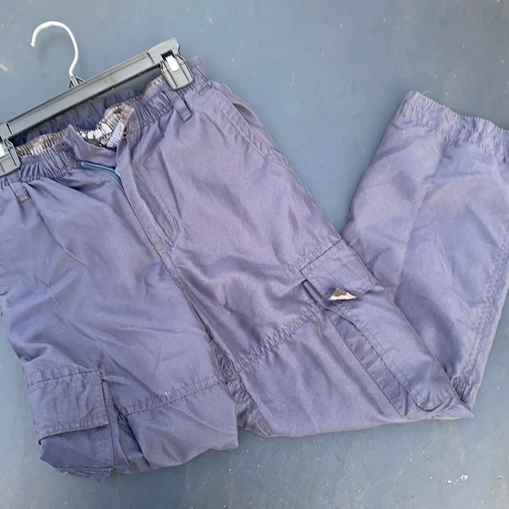 Boys cargo pants / Size 10 / Wearfirst